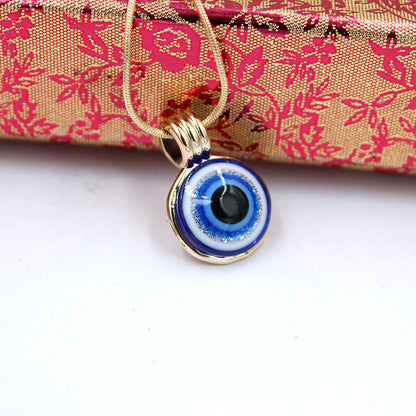 Blue eye pendant necklace