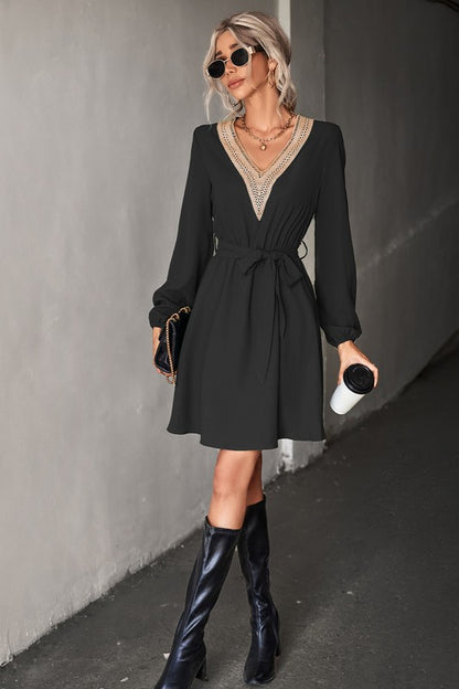 Women's Long Sleeve V Neck Mid Dress