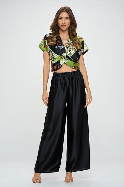 Print Satin Short Sleeve Top with Front Twist