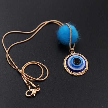 Blue eye pendant necklace